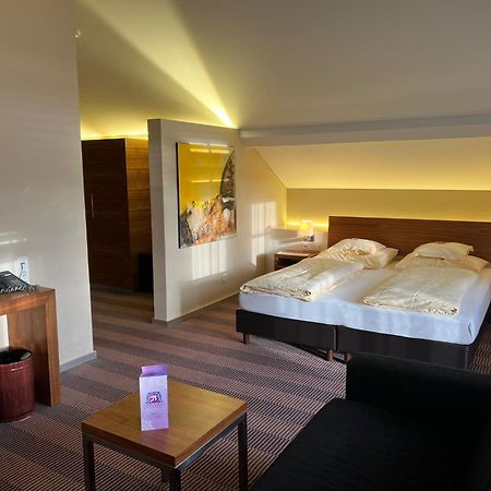 Hotel Gasthof Kroenele Лустенау Екстериор снимка