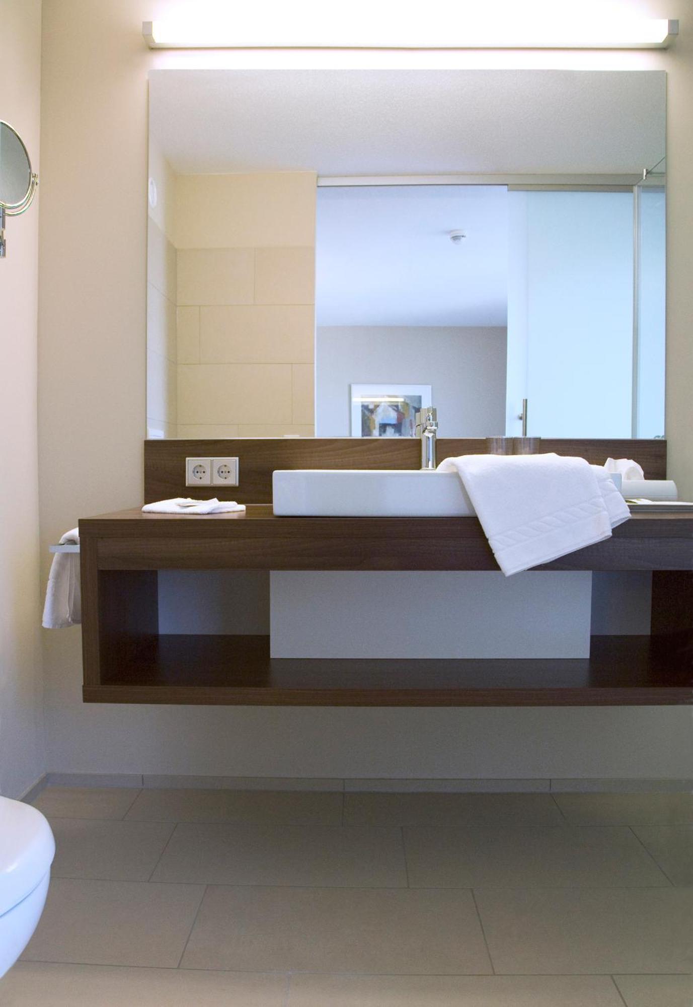 Hotel Gasthof Kroenele Лустенау Екстериор снимка