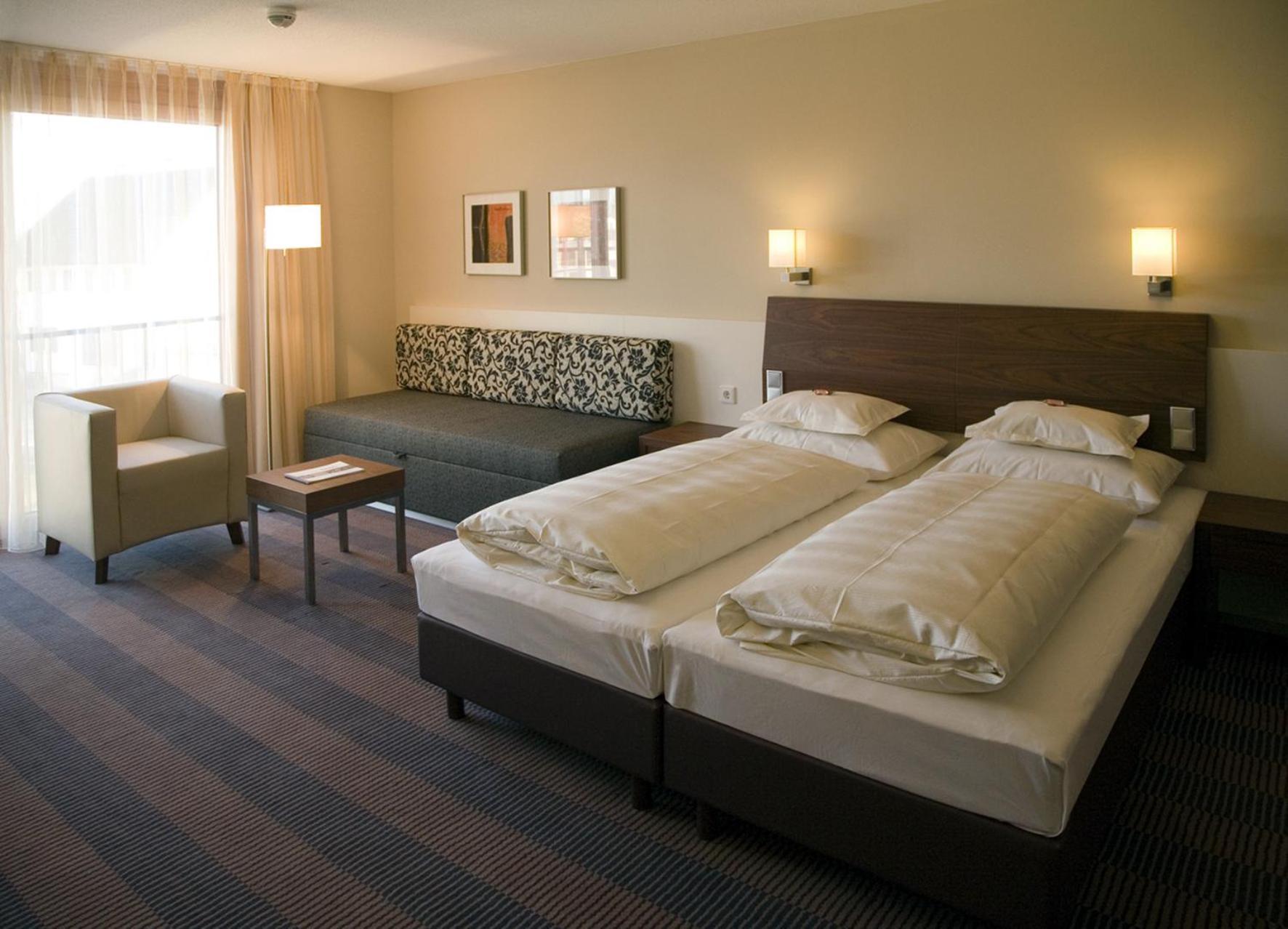 Hotel Gasthof Kroenele Лустенау Екстериор снимка